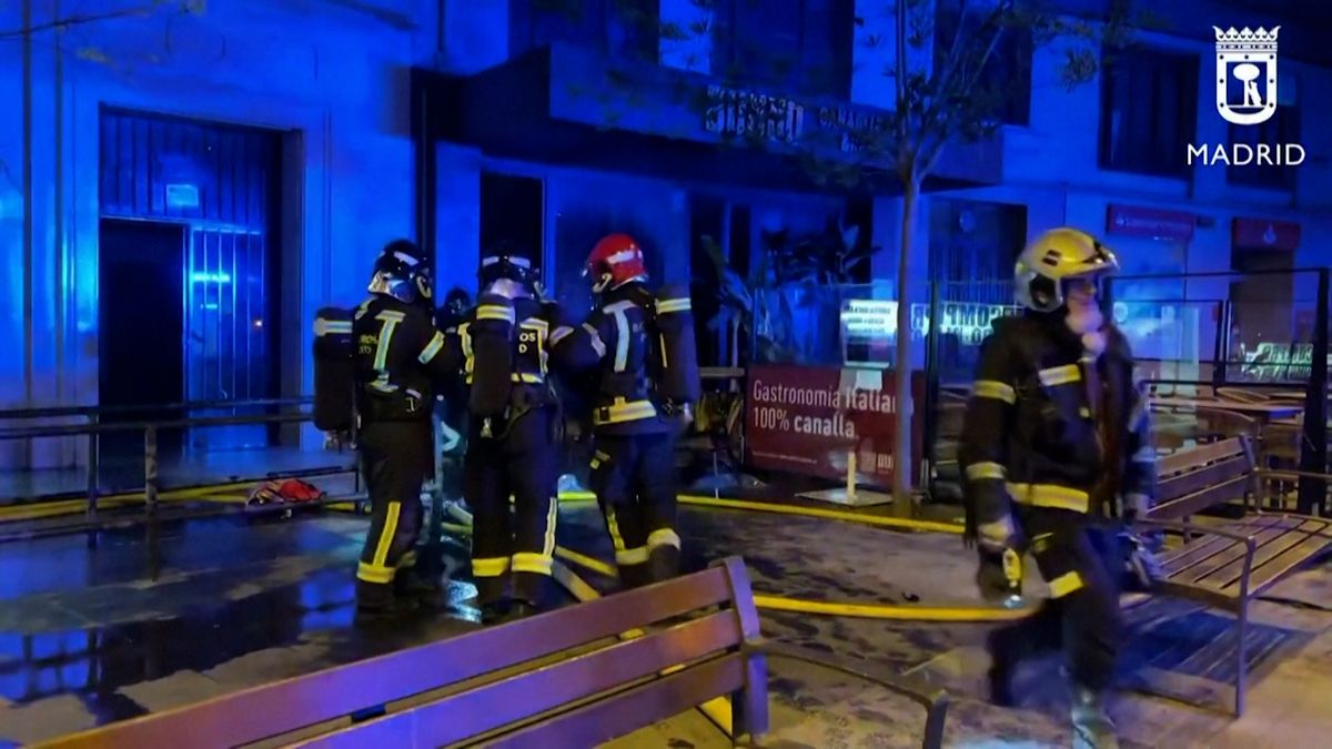 Číšník v Madridu flamboval dezert, požár zabil dva lidi